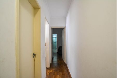 Apartamento à venda com 198m², 4 quartos e 4 vagas Apartamento à venda com 198m², 4 quartos e 4 vagasCorredor