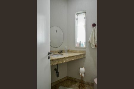 Apartamento à venda com 198m², 4 quartos e 4 vagas Apartamento à venda com 198m², 4 quartos e 4 vagasLavabo