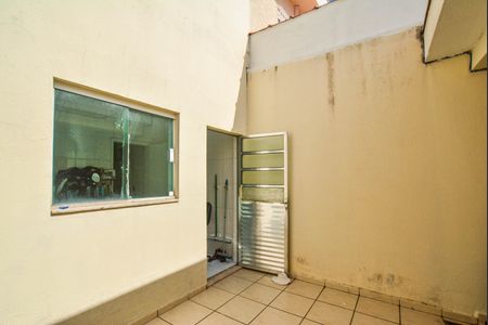 Apartamento à venda com 198m², 4 quartos e 4 vagas Apartamento à venda com 198m², 4 quartos e 4 vagasQuintal