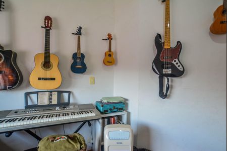 Apartamento à venda com 198m², 4 quartos e 4 vagas Apartamento à venda com 198m², 4 quartos e 4 vagasQuarto 1