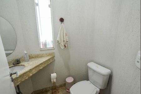 Apartamento à venda com 198m², 4 quartos e 4 vagas Apartamento à venda com 198m², 4 quartos e 4 vagasLavabo