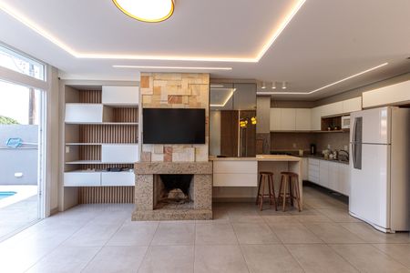 Casa de condomínio para alugar com 150m², 3 quartos e 2 vagasSala