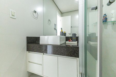 Casa de condomínio para alugar com 150m², 3 quartos e 2 vagasBanheiro Social - 2 andar