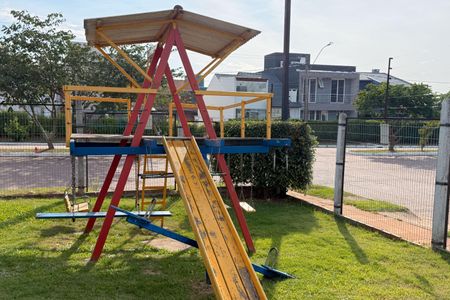 Casa de condomínio para alugar com 150m², 3 quartos e 2 vagasÁrea comum - Playground