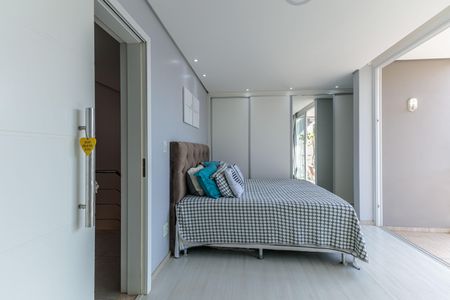 Casa de condomínio para alugar com 150m², 3 quartos e 2 vagasSuíte