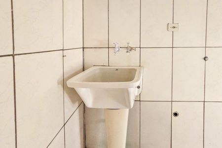 Casa para alugar com 50m², 2 quartos e sem vagaÁrea de serviço