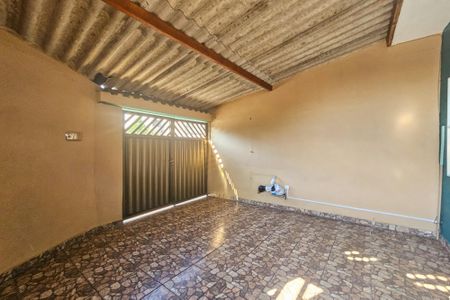 Casa para alugar com 50m², 2 quartos e sem vagaQuintal