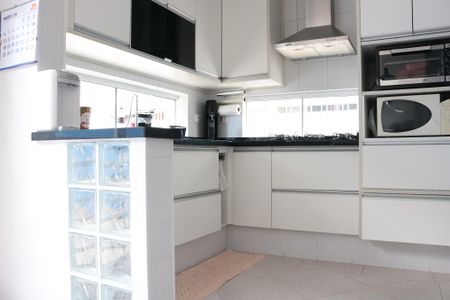 Casa à venda com 158m², 4 quartos e 2 vagasCozinha