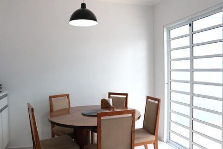 Casa à venda com 158m², 4 quartos e 2 vagasCozinha