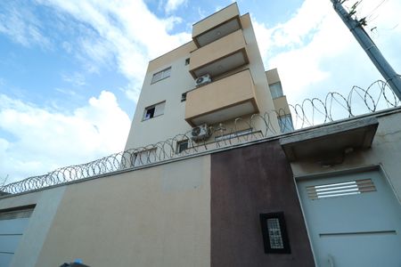 Apartamento para alugar com 57m², 2 quartos e 1 vagaFachada