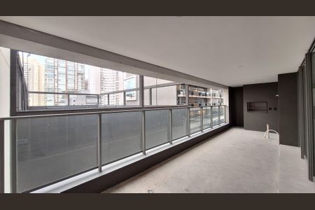 Apartamento à venda com 180m², 3 quartos e 2 vagas Apartamento à venda com 180m², 3 quartos e 2 vagasVaranda da Sala