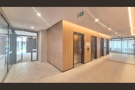 Apartamento à venda com 180m², 3 quartos e 2 vagas Apartamento à venda com 180m², 3 quartos e 2 vagasÁrea comum