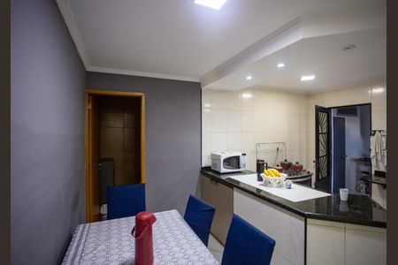 Casa à venda com 175m², 4 quartos e 3 vagasCopa