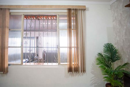 Casa à venda com 175m², 4 quartos e 3 vagasSala