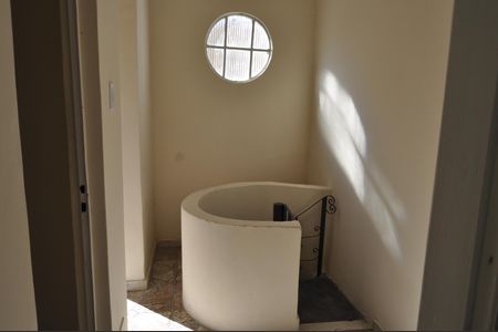 Casa à venda com 120m², 3 quartos e 1 vagaEscada