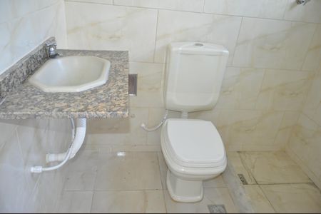 Casa à venda com 120m², 3 quartos e 1 vagaBanheiro - Quarto 3