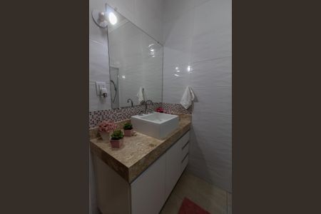 Casa para alugar com 194m², 3 quartos e 4 vagasBanheiro Social