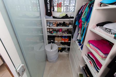 Casa para alugar com 194m², 3 quartos e 4 vagasCloset da Suíte