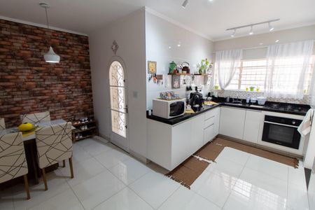 Casa para alugar com 194m², 3 quartos e 4 vagasCozinha