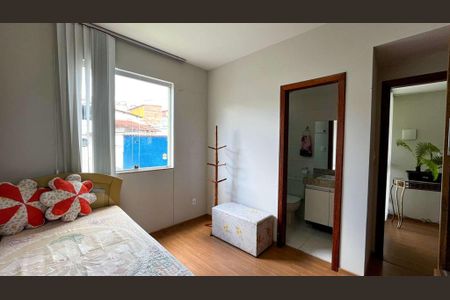 Casa à venda com 152m², 3 quartos e 2 vagas