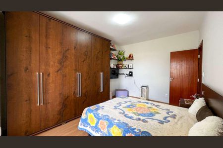 Casa à venda com 152m², 3 quartos e 2 vagas