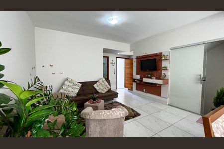 Casa à venda com 152m², 3 quartos e 2 vagas