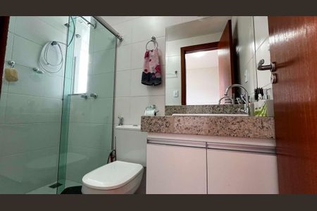 Casa à venda com 152m², 3 quartos e 2 vagas