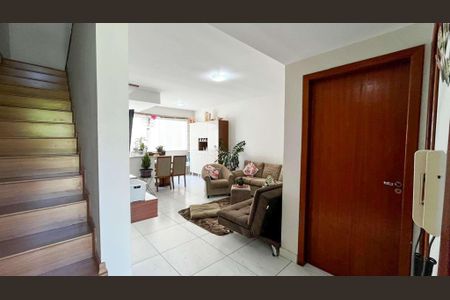 Casa à venda com 152m², 3 quartos e 2 vagas