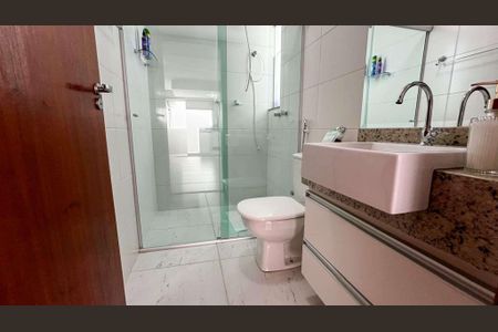 Casa à venda com 152m², 3 quartos e 2 vagas