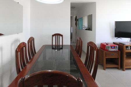 Apartamento para alugar com 74m², 2 quartos e 1 vaga Apartamento para alugar com 74m², 2 quartos e 1 vagaSala de Jantar