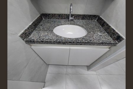 Apartamento à venda com 37m², 2 quartos e sem vagaBanheiro