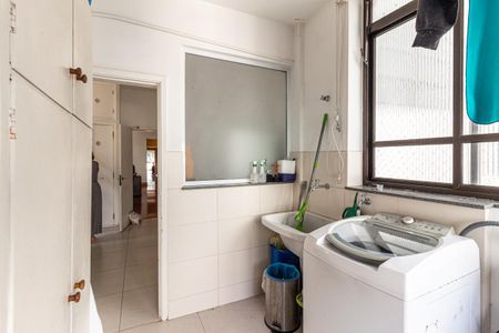 Apartamento à venda com 193m², 3 quartos e 1 vagaÁrea de Serviço