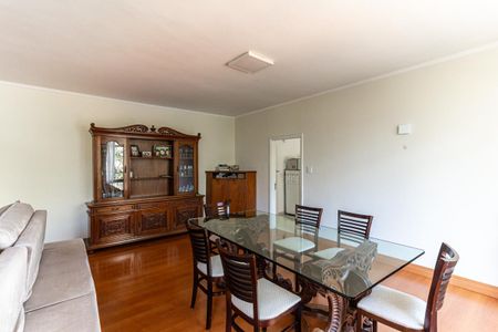 Apartamento à venda com 193m², 3 quartos e 1 vagaSala