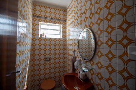 Casa à venda com 141m², 3 quartos e 2 vagasLavabo