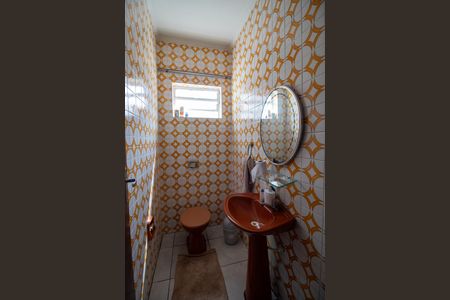 Casa à venda com 141m², 3 quartos e 2 vagasLavabo