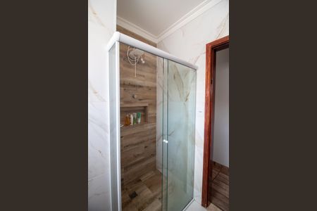 Casa à venda com 141m², 3 quartos e 2 vagasBanheiro