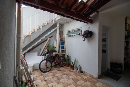 Casa à venda com 141m², 3 quartos e 2 vagasQuintal