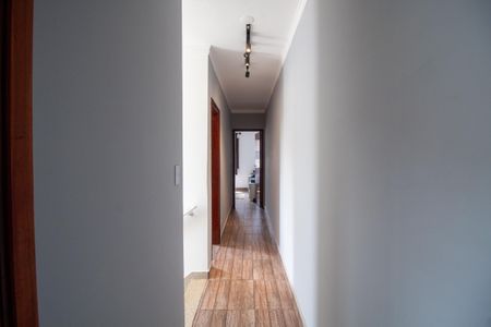 Casa à venda com 141m², 3 quartos e 2 vagasCorredor