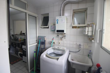 Apartamento à venda com 77m², 3 quartos e 2 vagasCozinha e Área de Serviço