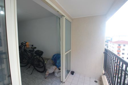 Apartamento à venda com 77m², 3 quartos e 2 vagasSala - Varanda