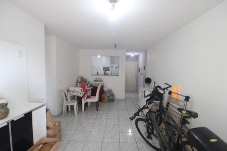 Apartamento à venda com 77m², 3 quartos e 2 vagasSala