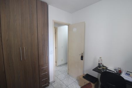 Apartamento à venda com 77m², 3 quartos e 2 vagasQuarto 2