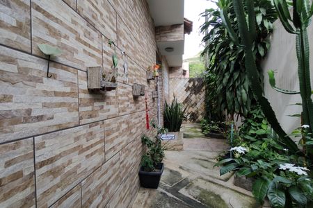 Casa de condomínio para alugar com 500m², 4 quartos e 2 vagasQuintal