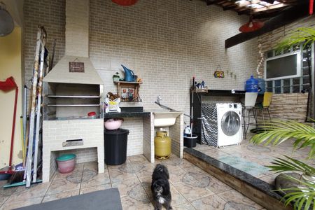 Casa de condomínio para alugar com 500m², 4 quartos e 2 vagasQuintal