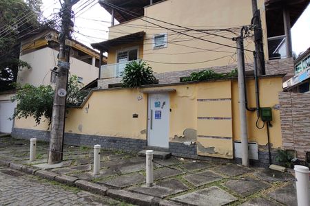 Casa de condomínio para alugar com 500m², 4 quartos e 2 vagasFachada