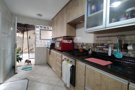 Casa de condomínio para alugar com 500m², 4 quartos e 2 vagasCozinha 