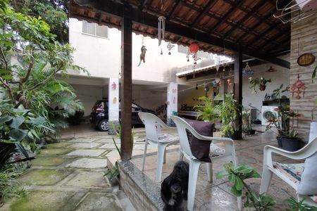 Casa de condomínio para alugar com 500m², 4 quartos e 2 vagasQuintal