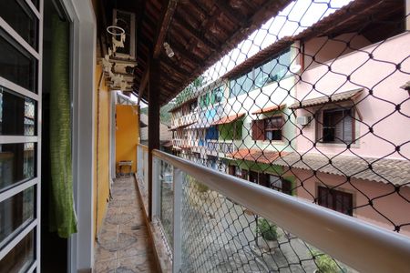 Casa de condomínio para alugar com 500m², 4 quartos e 2 vagasVaranda do Quarto 2