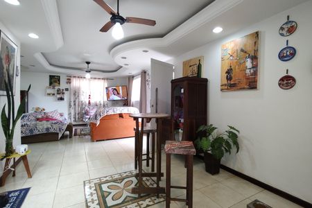 Casa de condomínio para alugar com 500m², 4 quartos e 2 vagasSala