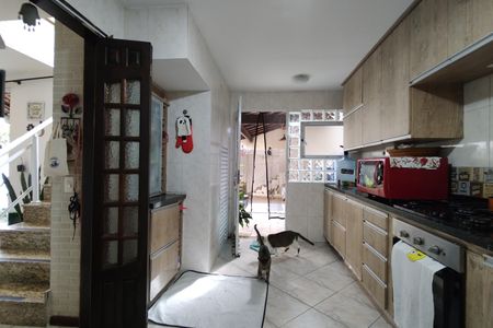 Casa de condomínio para alugar com 500m², 4 quartos e 2 vagasCozinha 